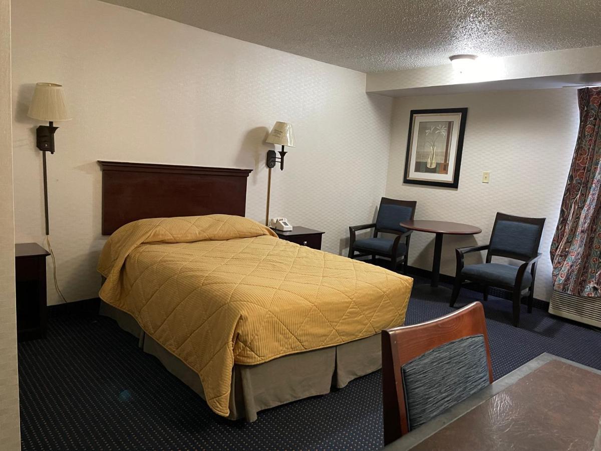 Budget Inn Temple Hills Exterior foto